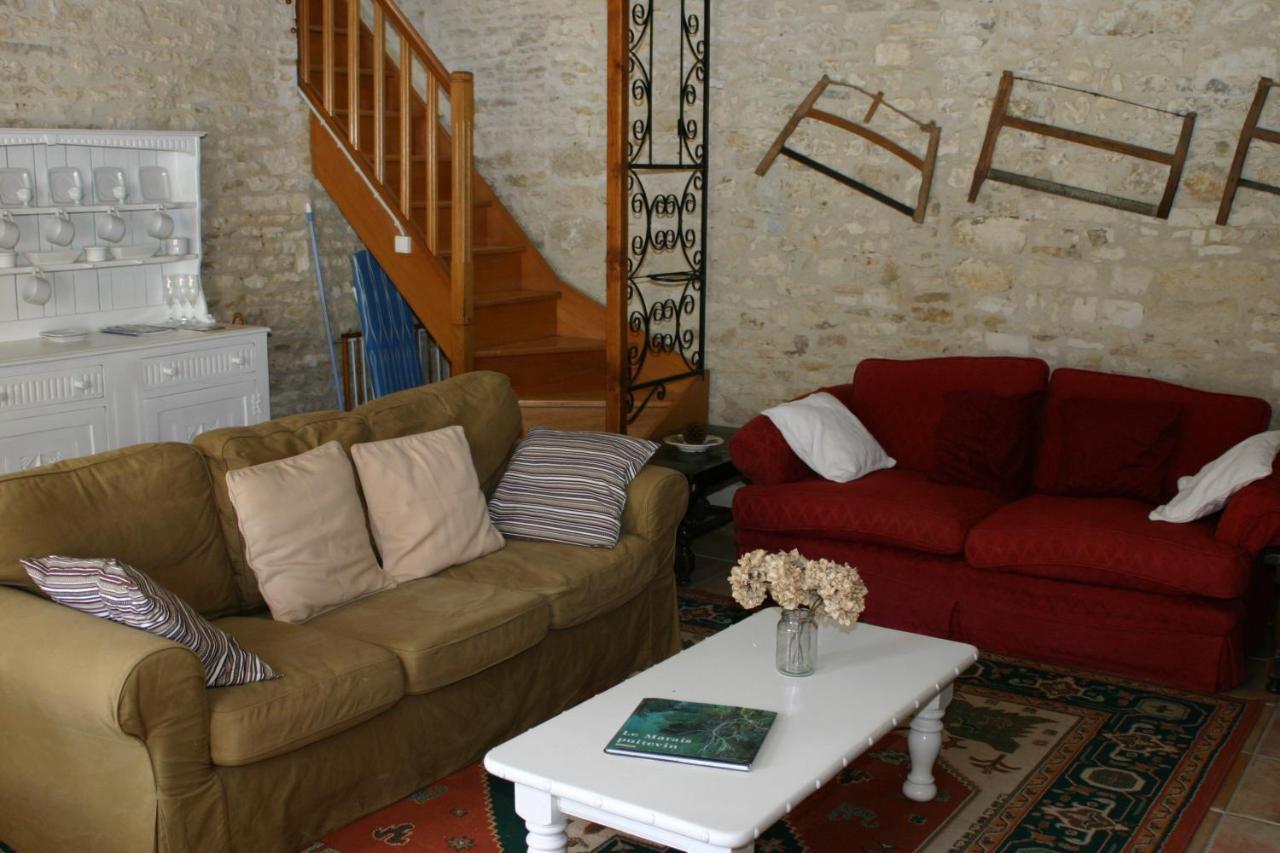 Gite Chez Riviere Nantillé 外观 照片